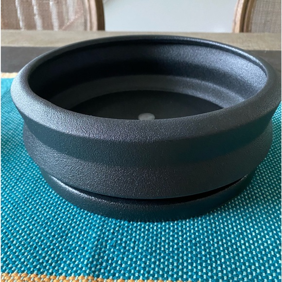 Hilton Carter for Target Black Stoneware Planter 9" Circular Design NEW - Picture 2 of 4